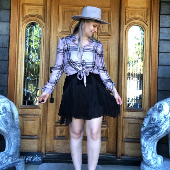 Plaid tie front button up top - Picture 4 of 5